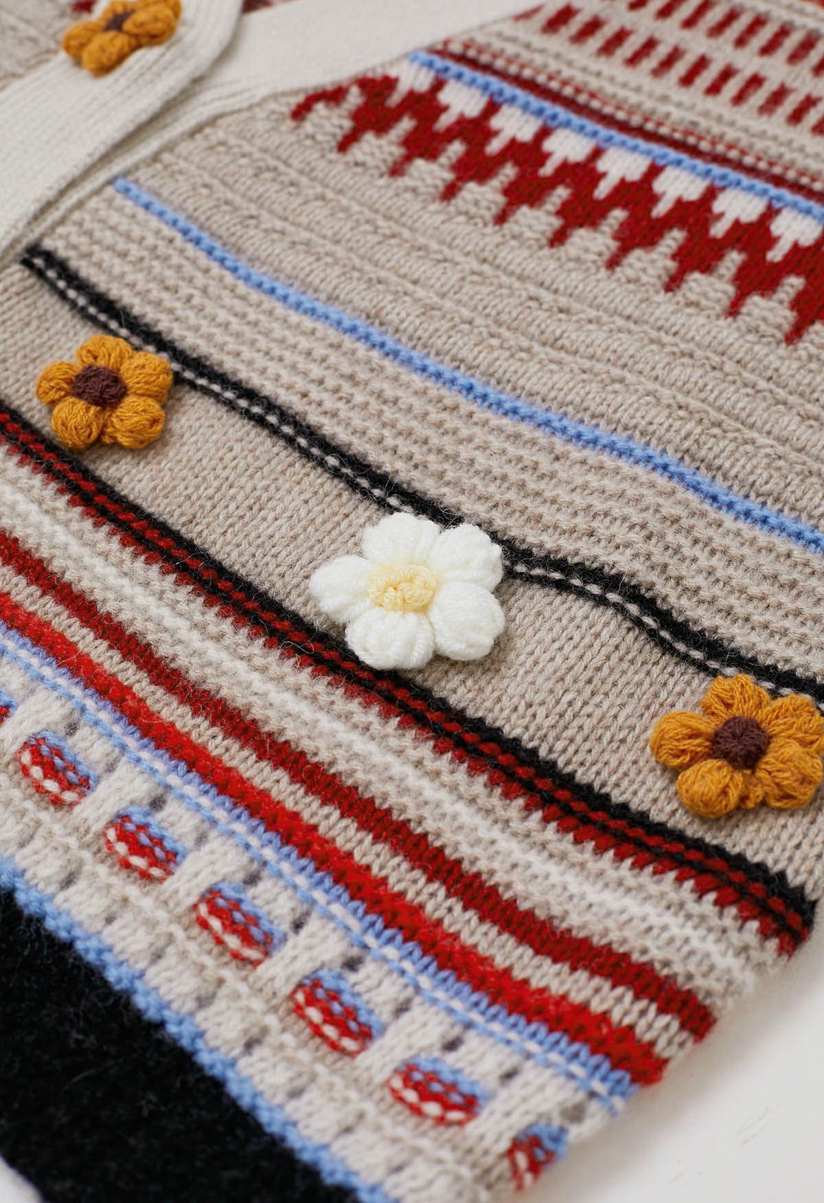 Stitch Flowers Fair Isle Woll-Cardigan in Haferflocken