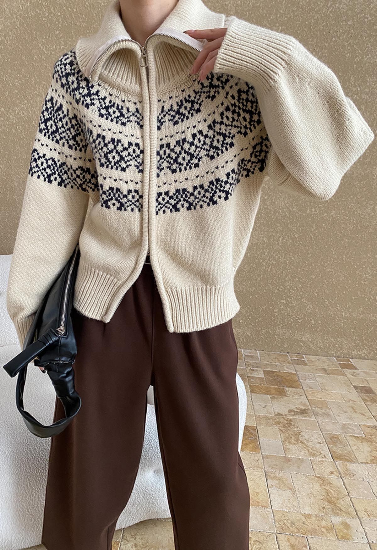 Jacquard-Strickjacke mit Fair-Isle-Muster und Doppelreißverschluss in Creme