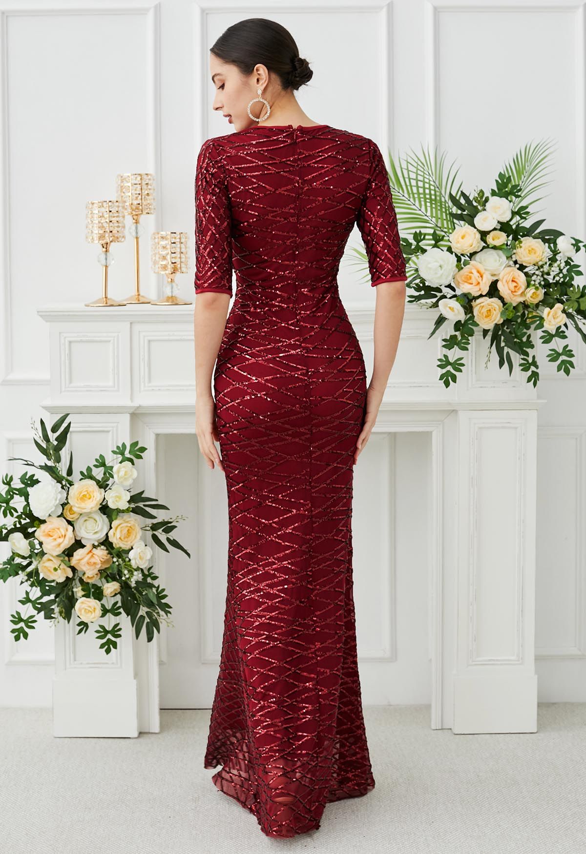 Opulentes Meerjungfrauenkleid mit geometrischen Pailletten in Rot