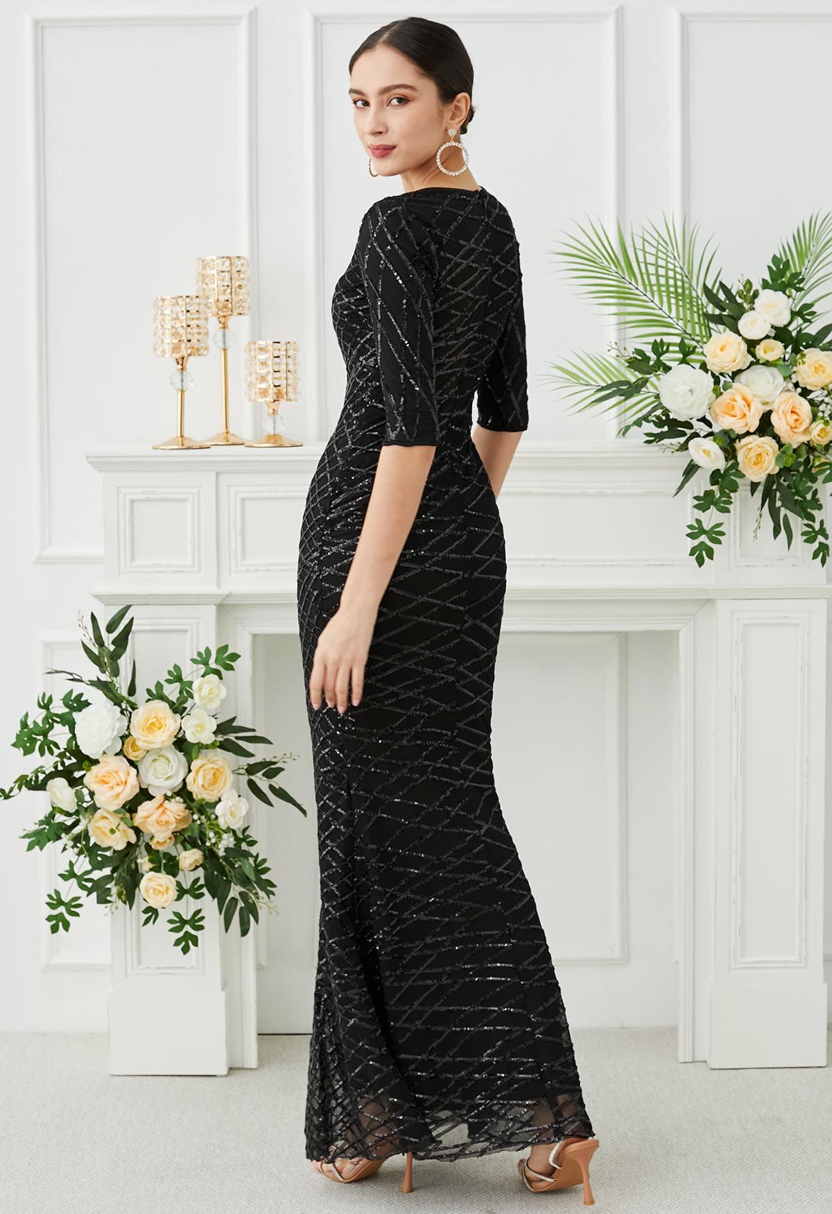 Opulentes Meerjungfrauenkleid mit geometrischen Pailletten in Schwarz