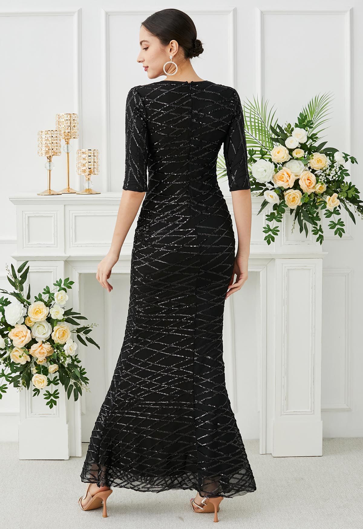 Opulentes Meerjungfrauenkleid mit geometrischen Pailletten in Schwarz