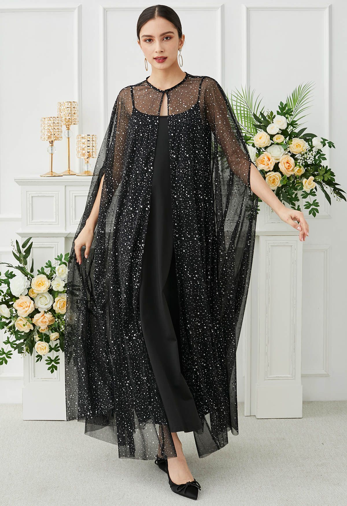 Glitzerndes Maxi-Cape-Kleid aus Netzstoff in Schwarz