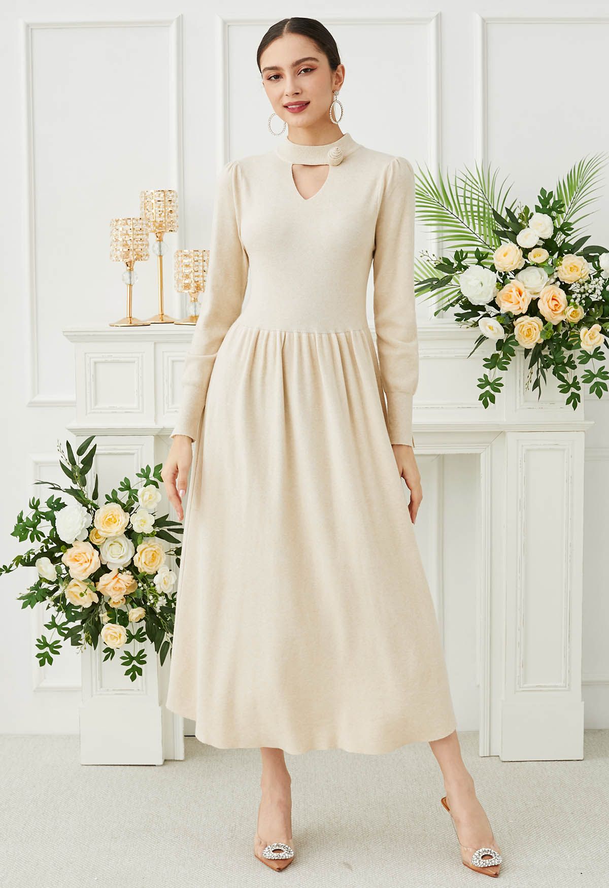 Midikleid aus Rippstrick mit Cut-Outs und Blumendekor in Haferflocken