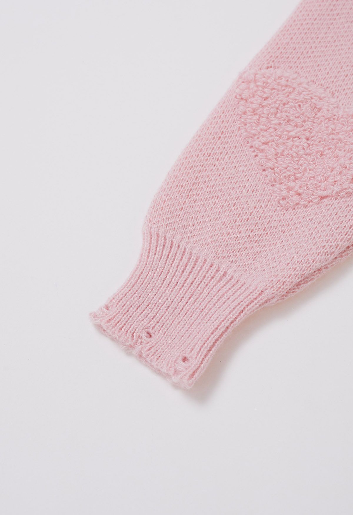 Übergroßer Jacquard-Strickpullover mit Perlenbesatz und Herzen in Rosa