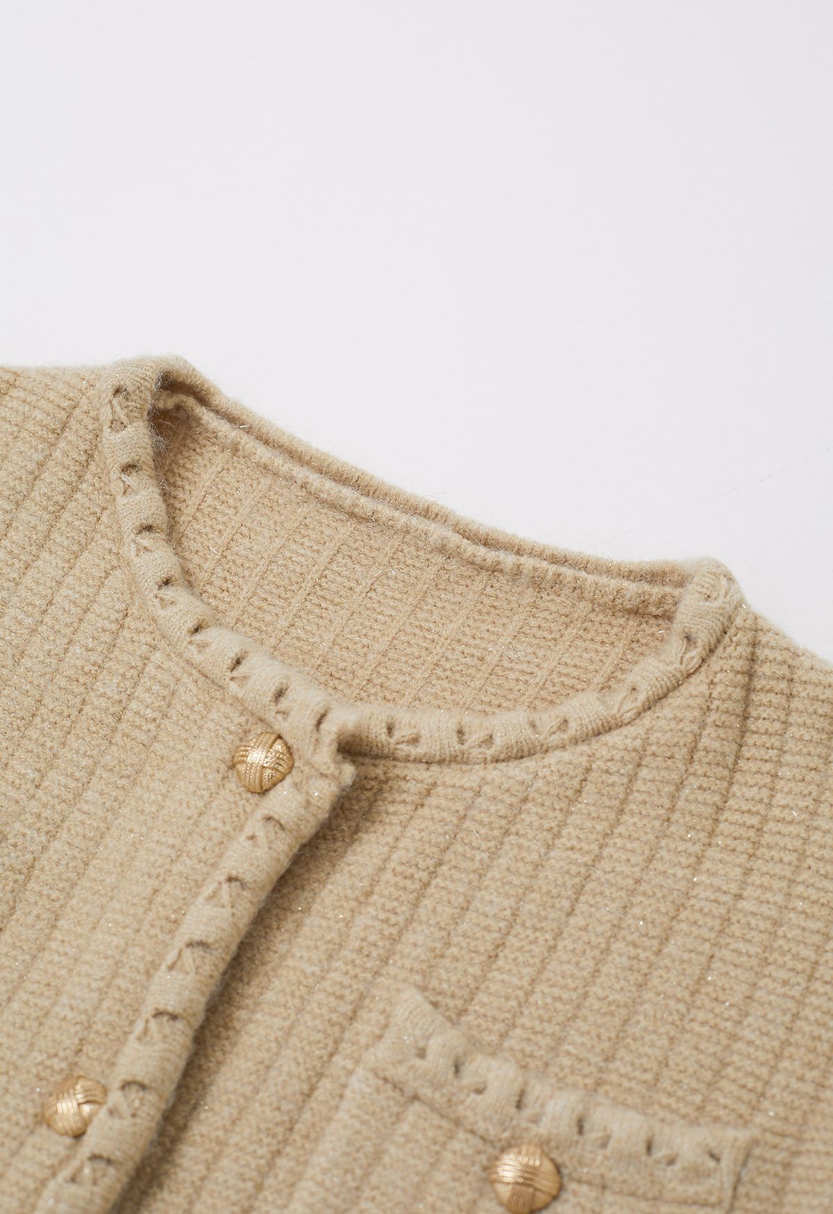 Glänzender, geknöpfter Strick-Cardigan mit Fransenbesatz in Camel