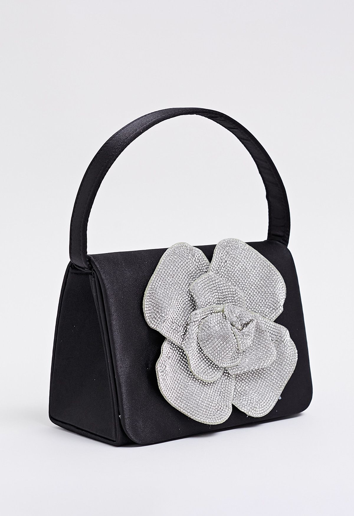 Satin-Handtasche mit Verzierung „Radiant Rose“ in Schwarz