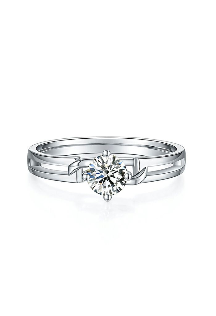 Aushöhlen Moissanite Diamond Ring