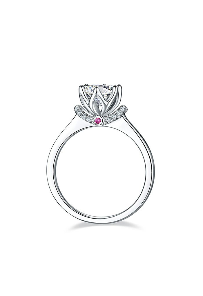 Moissanit-Diamantring mit rosafarbenem Schmuckdekor