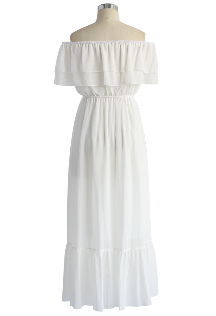 Herrlich gekräuseltes schulterfreies Maxi-Kleid in Weiß