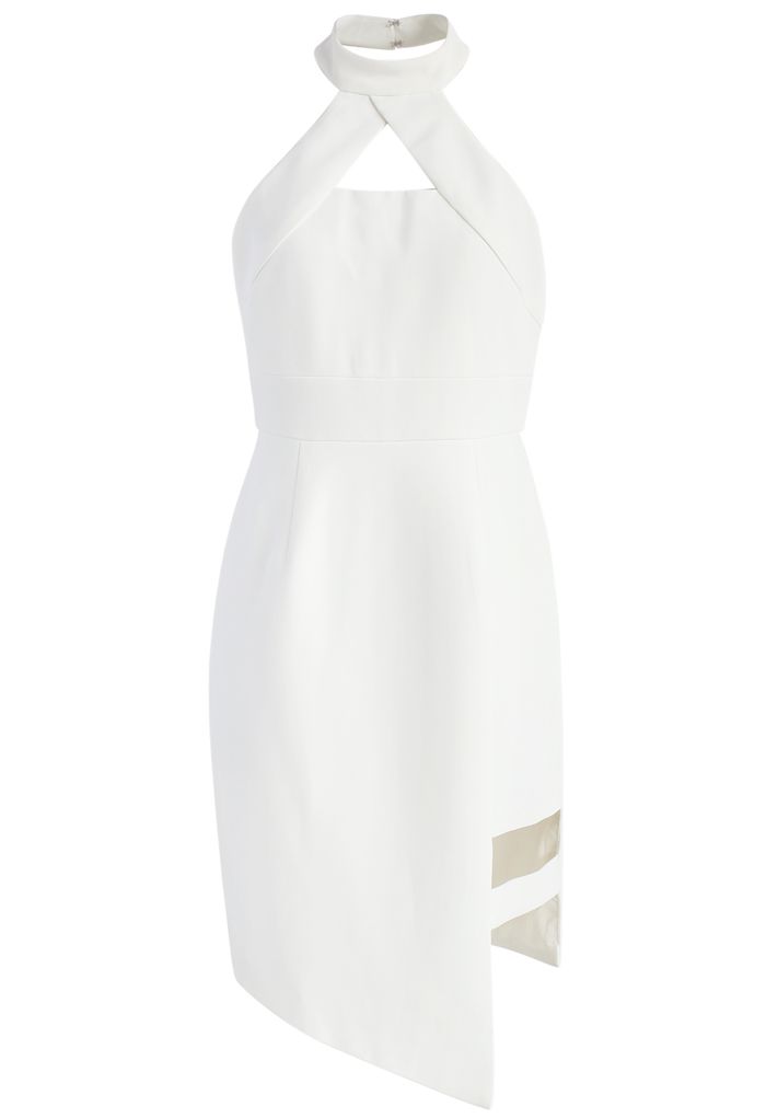 Modisches Muse - Kleid mit weißem Nackenbügel