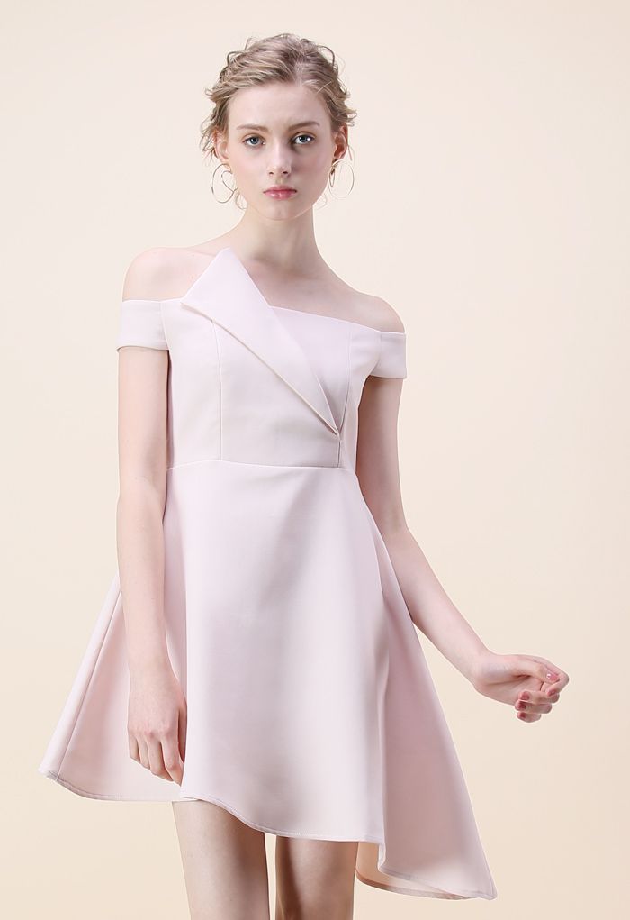 Charmant in Asymmetrie off-Schulter Kleid in pink