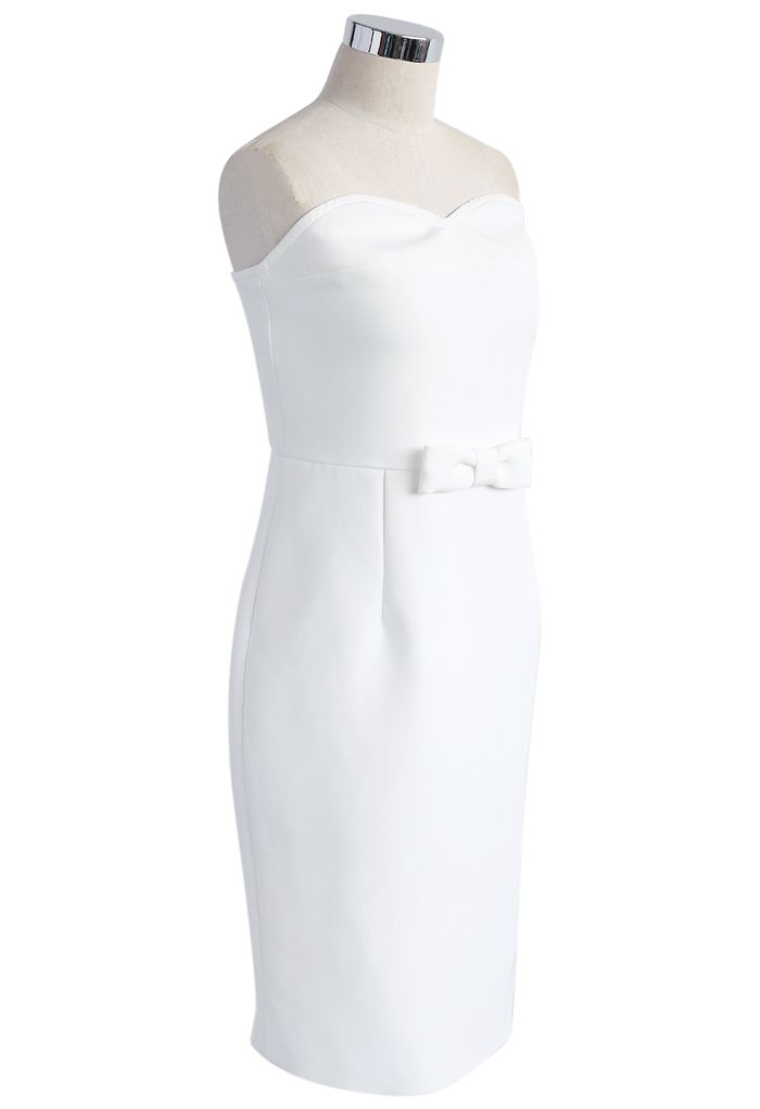 Würde in Bowknot Trägerloses Body-Con-Kleid in Weiß