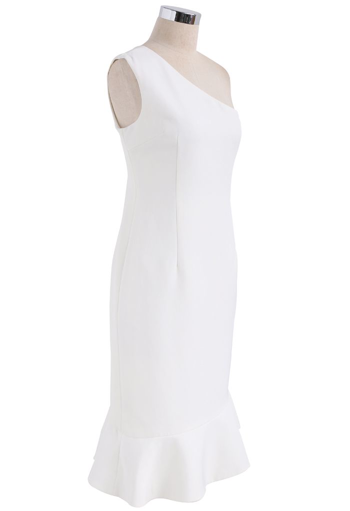Wie eine Meerjungfrau: Einteiliges Kleid in Weiß 
