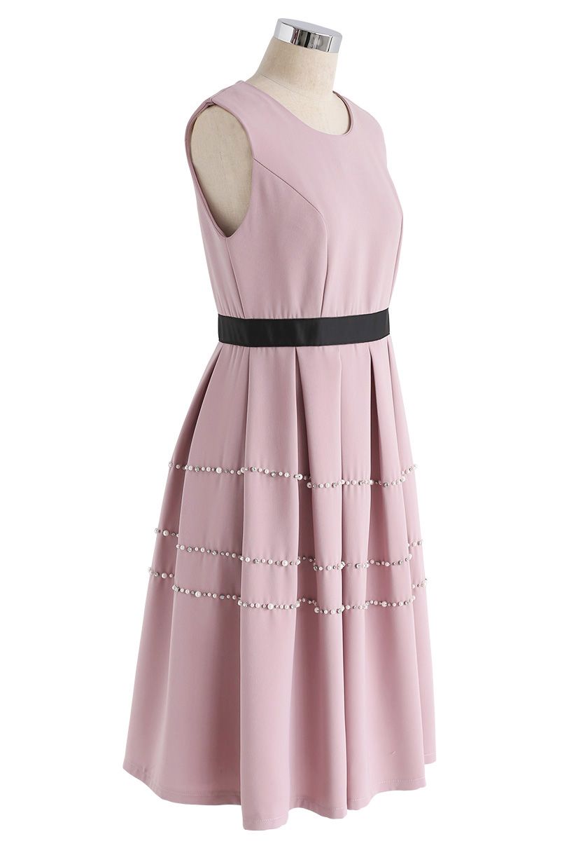 Die Mode hört nie auf - ärmelloses Kleid in Pink