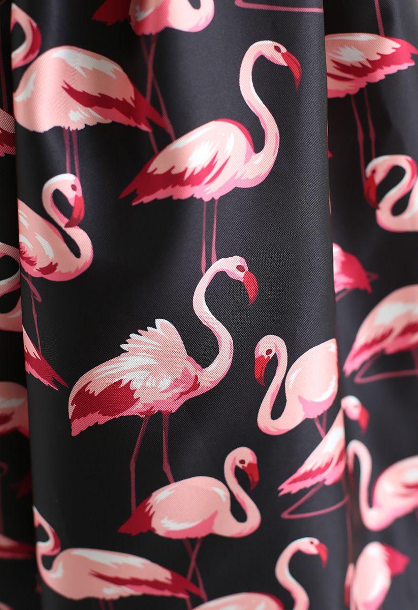 Pink Flamingo – Bedruckter Midirock in Schwarz