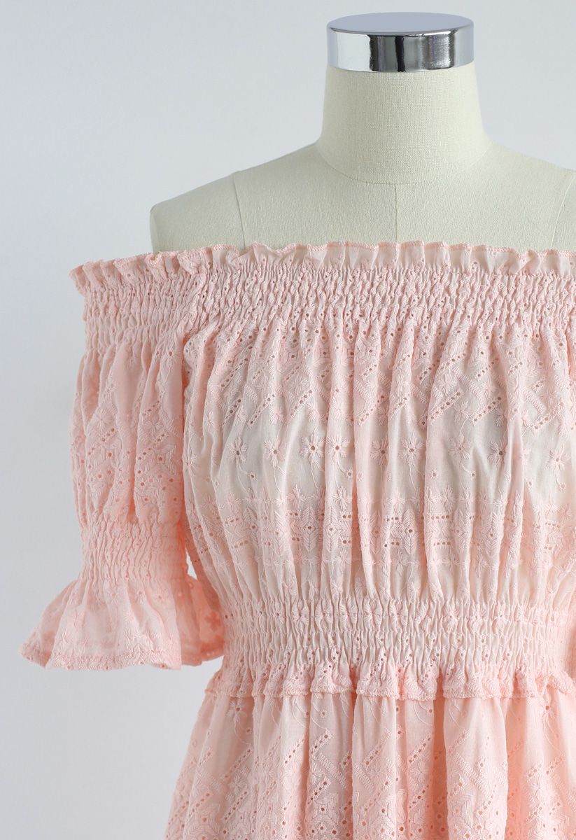 Blümchenbesticktes Schulterfreies Kleid in Pink