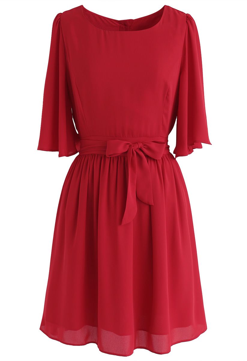 Perfektes Charisma-Chiffon-Kleid in Rot