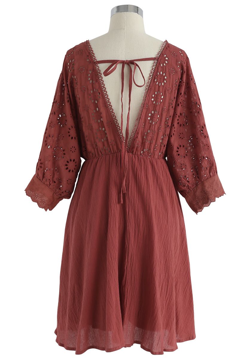 Sunkissed Glow Wrap Besticktes Kleid in Rot