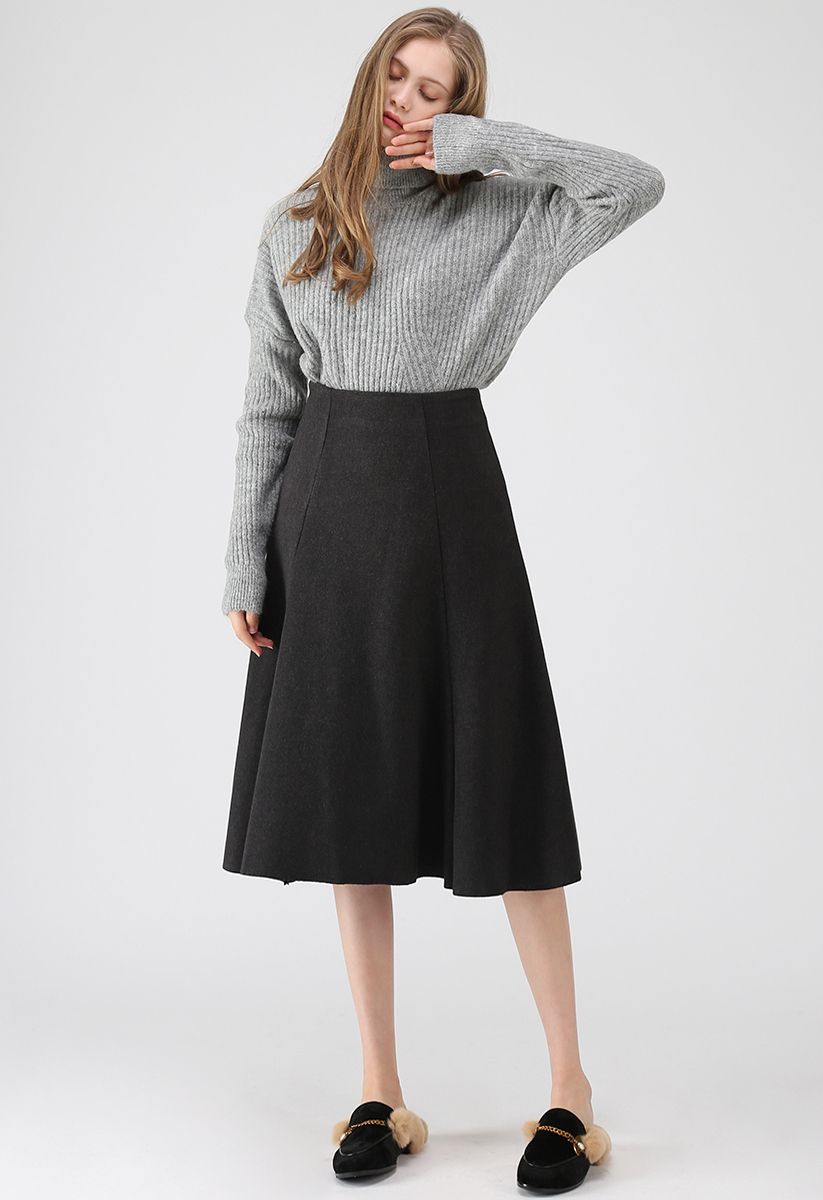 Everyday Breeze A-Line Skirt in Black