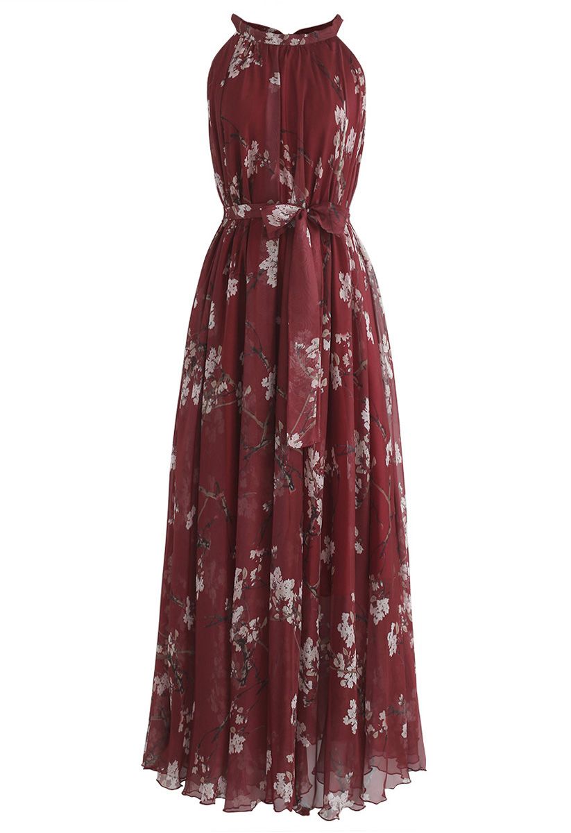 Langes ärmelloses Kleid mit Pflaumenblüten in Wein