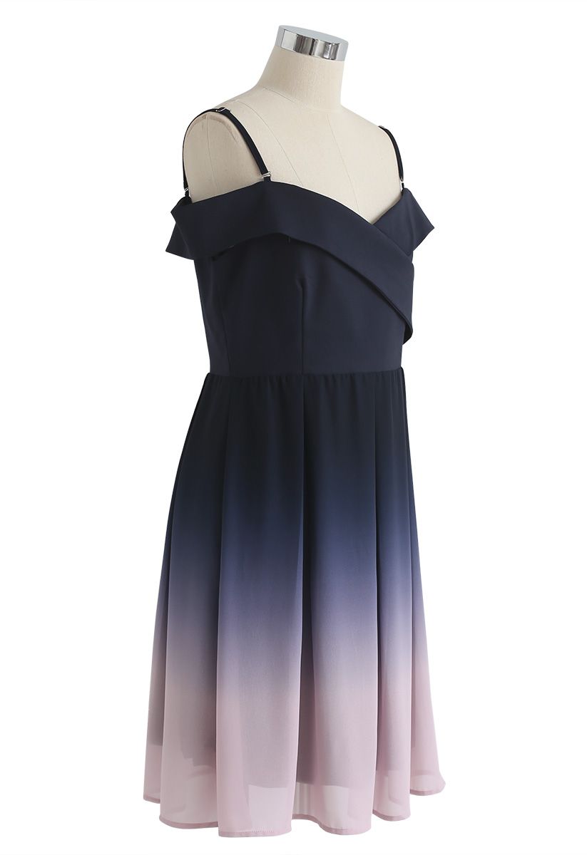 Gradient Revelry - Kleid mit kalten Schultern in Lila