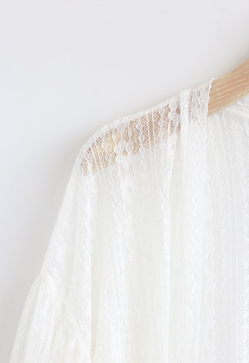 Irgendwo zum Lieben – Weißer Longline Kimono mit Spitze