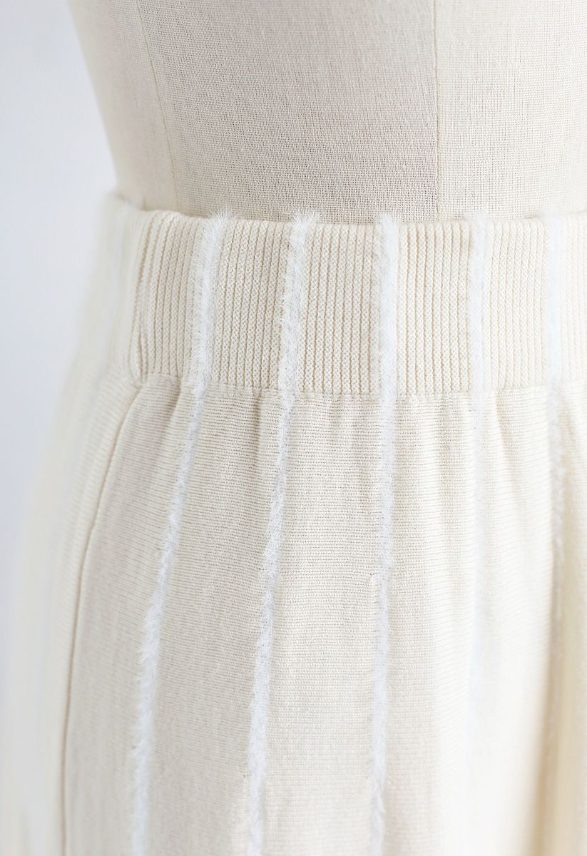 Fuzzy Lines Strick-Midirock in A-Linie in Creme
