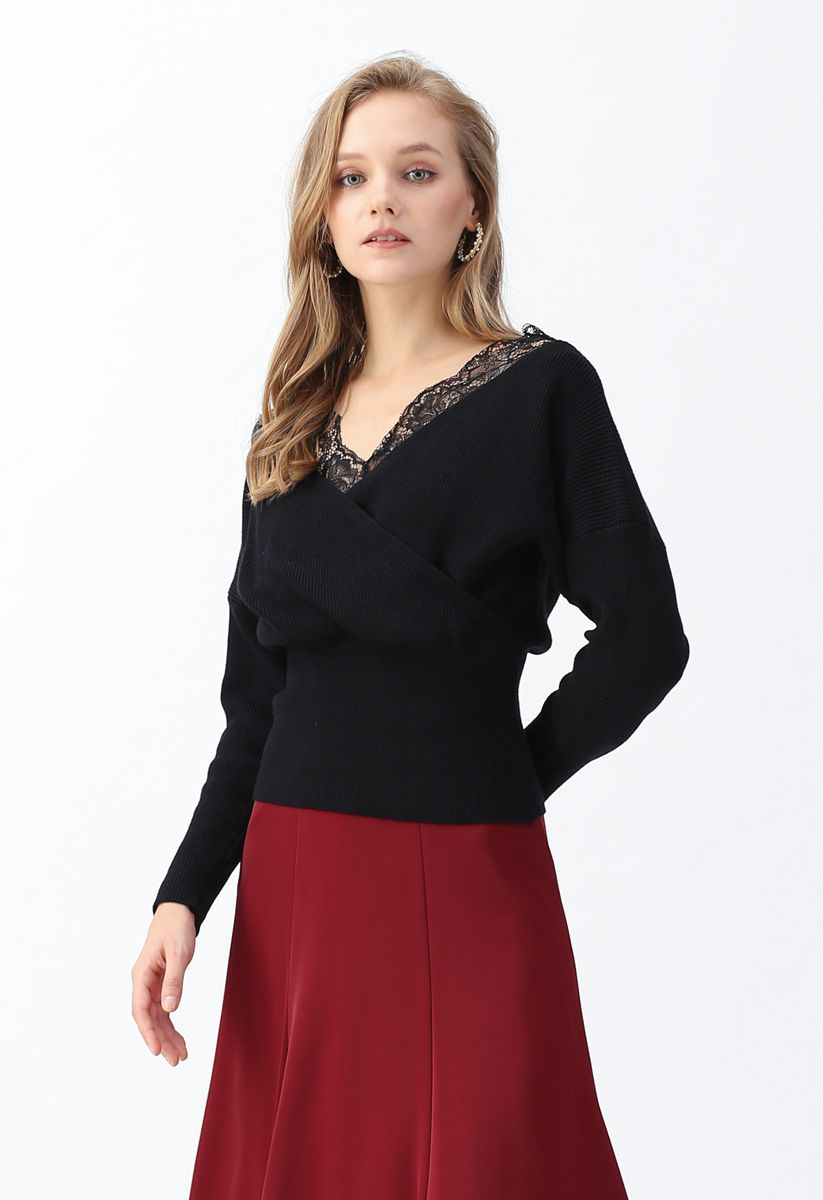 Lacy Ribbed Wrap Knit Top in Schwarz