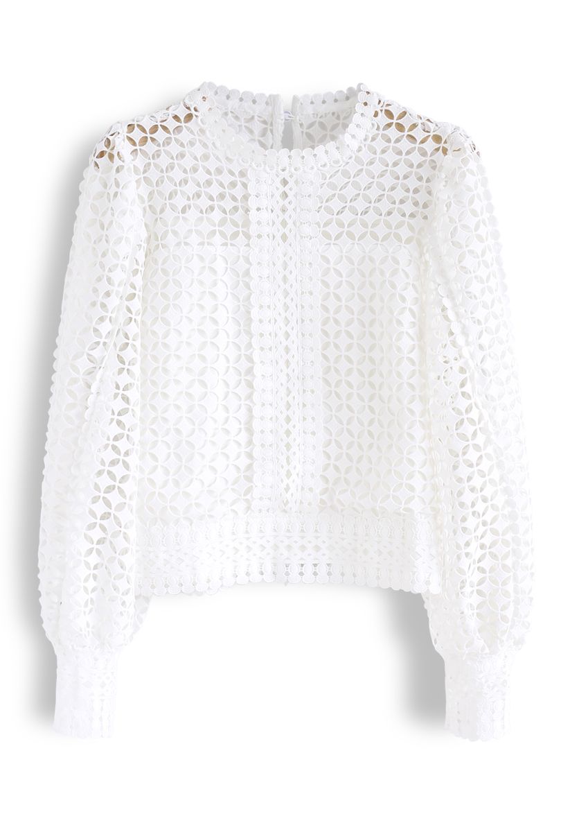 Full Crochet Puff Sleeves Crop Top in Weiß