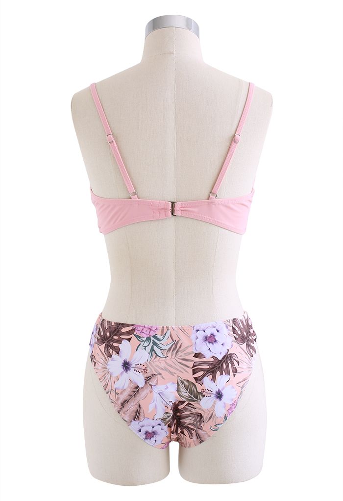 Bikini-Cover-Up-Set mit frischem Blumenmuster und überkreuzter Vorderseite in Pink