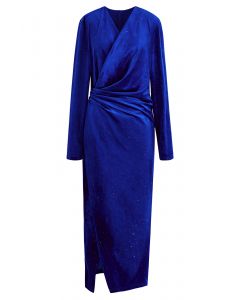 Glitzerndes Midi-Wickelkleid aus Samt in Blau
