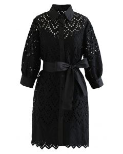 Gehäkeltes Button-Down-Kleid mit Rautenösen in Schwarz