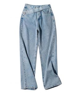 Weite Jeans mit seitlichen Knöpfen in Blau