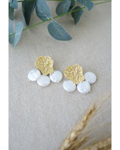 Goldene Blütenblatt-Münzen-Perlen-Tropfen-Ohrringe