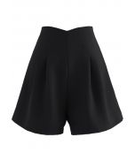 Naht-Plissee-Shorts in Schwarz