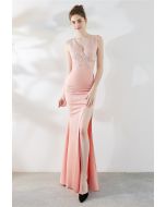 Glänzendes, mit Strasssteinen besetztes Meerjungfrauenkleid mit hohem Schlitz in Rosa