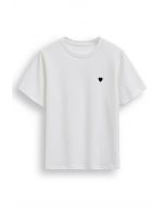 Niedliches T-Shirt mit besticktem Herzmuster in Weiß
