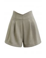 Shorts mit Bundfalten in Khaki mit Stitches-Muster 