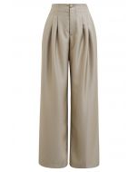 Gerade geschnittene Hose mit poliertem Faltendetail in Khaki