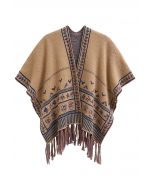 Boho Wanderer – Strickponcho mit Fransen in Kamel