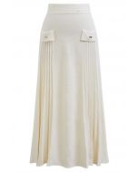 Mit kleiner Schleife verzierter Maxi-Faltenstrickrock in Creme