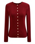 Chic Sense – Gerippte Strickjacke mit Knopfleiste in Rot